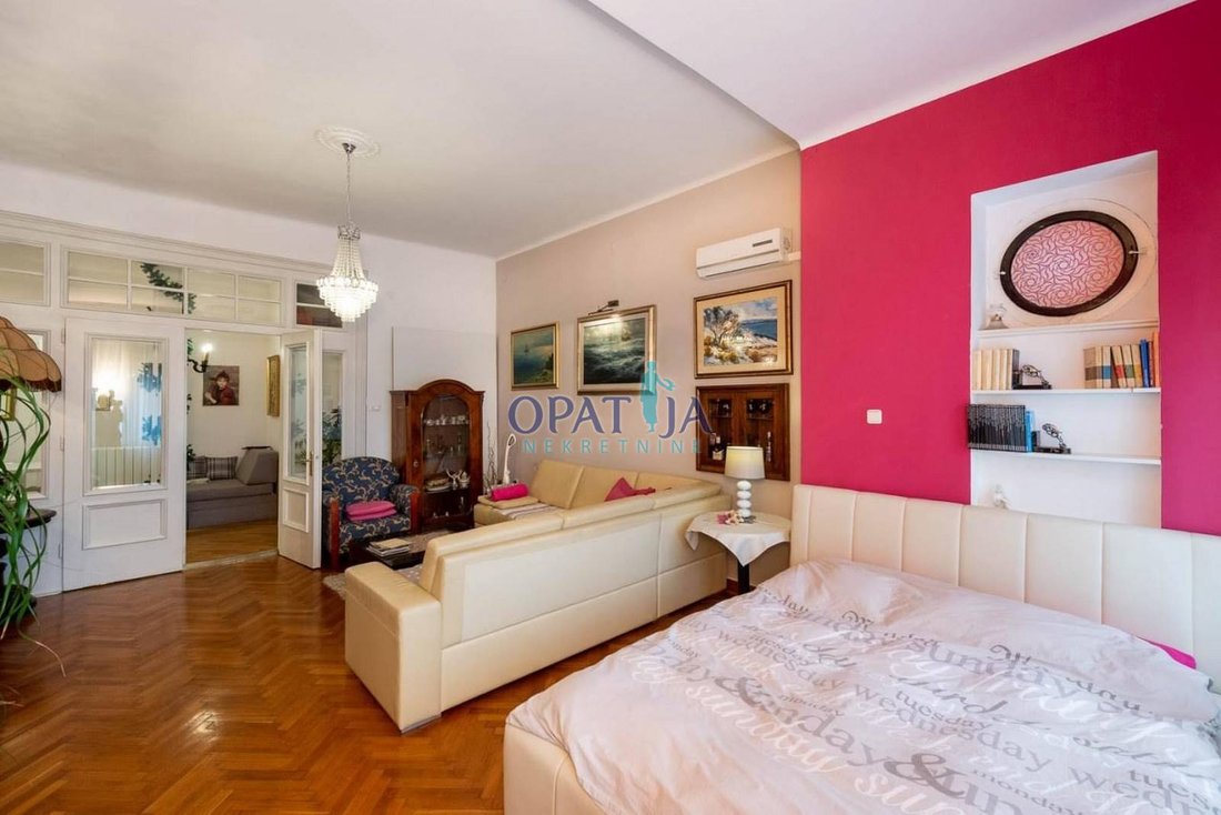 Apartment in Mjesni odbor Pecine, Grad Rijeka, Primorje-Gorski Kotar County 4 - 18497667
