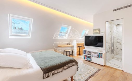 Apartment in Palais Royal, Paris 1er Arrondissement, Paris 1
