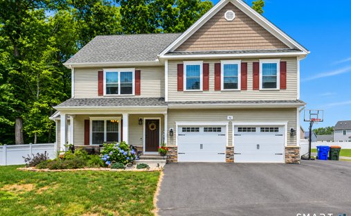 House in Southington, Connecticut, United States 1