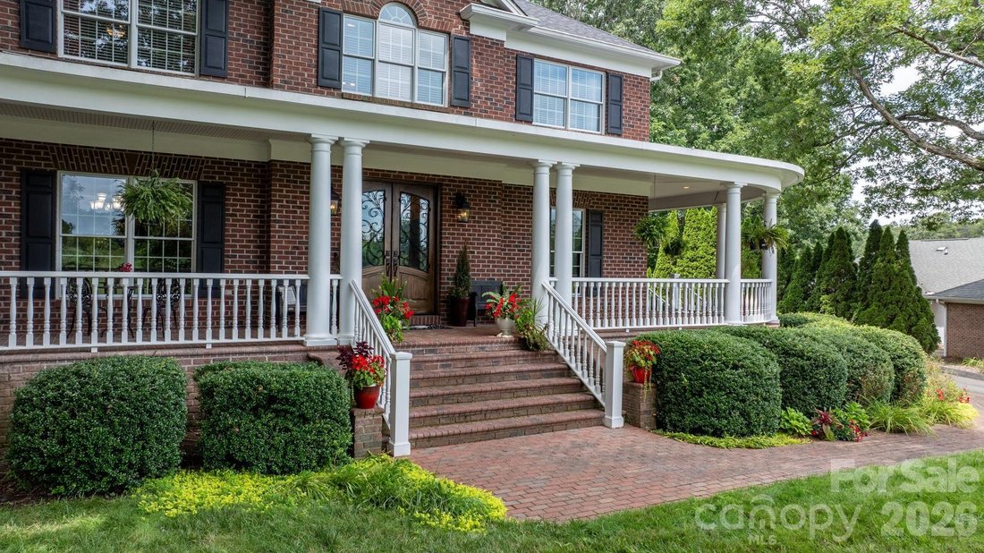 House in Hickory, North Carolina, United States 5 - 18497189