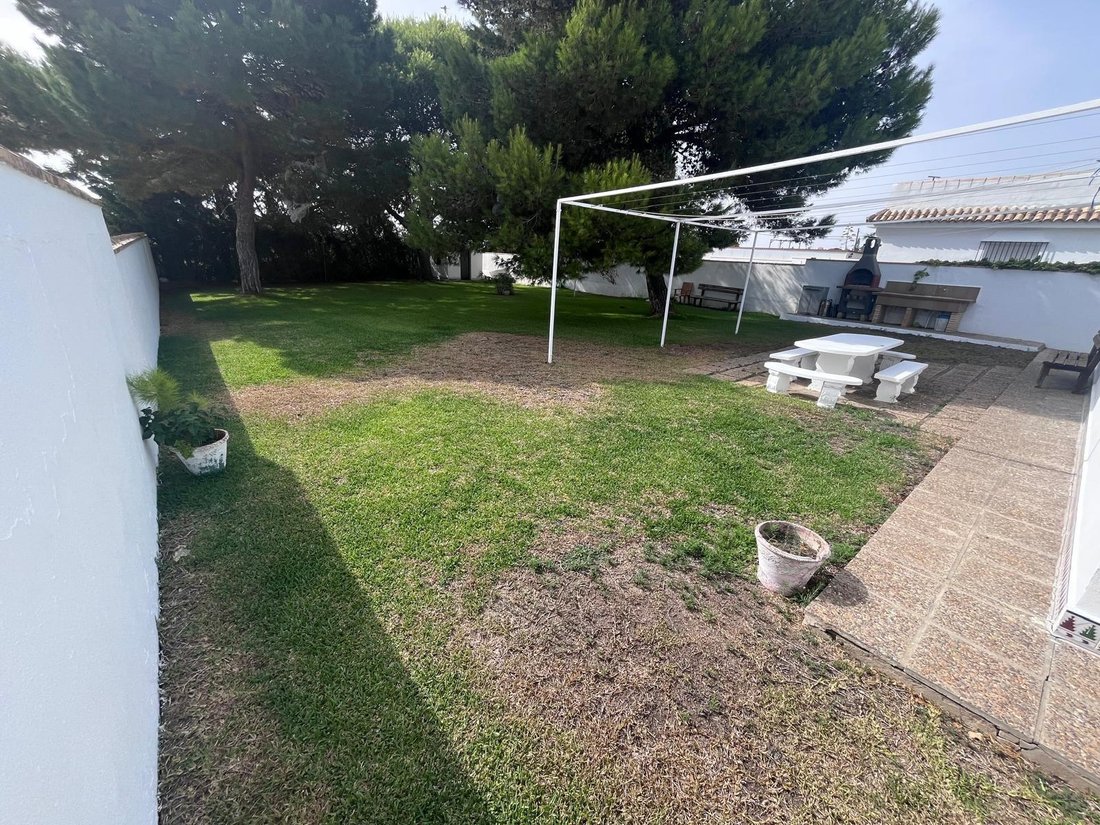 Villa in Chiclana de la Frontera, Andalusia, Spain 5 - 18496890