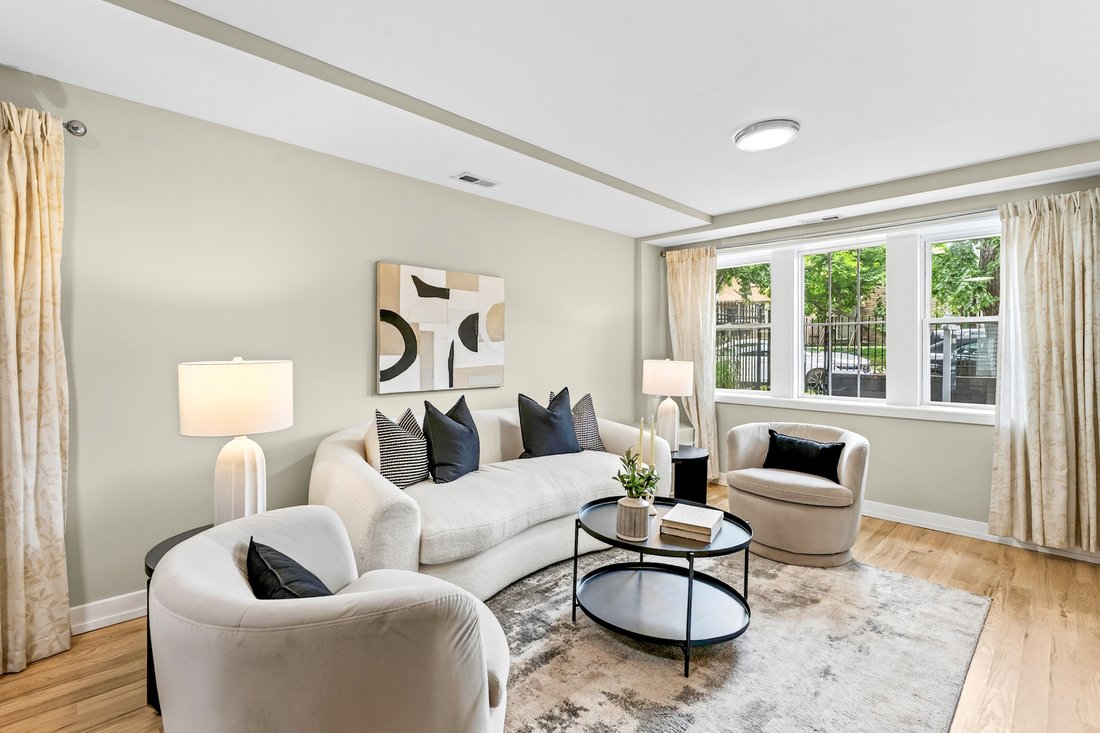 House in Chicago, Illinois, United States 5 - 18496863