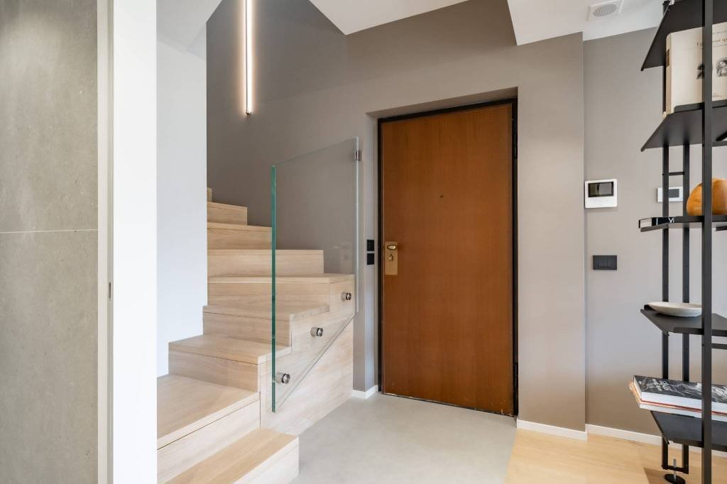 Apartment in Malgrate, Lombardy, Italy 3 - 18496760