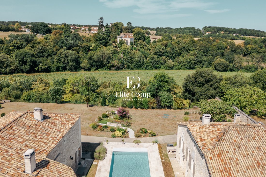 Haus in Vieil Angoulême-Centre Ville, Angoulême, Frankreich 3 - 18496913