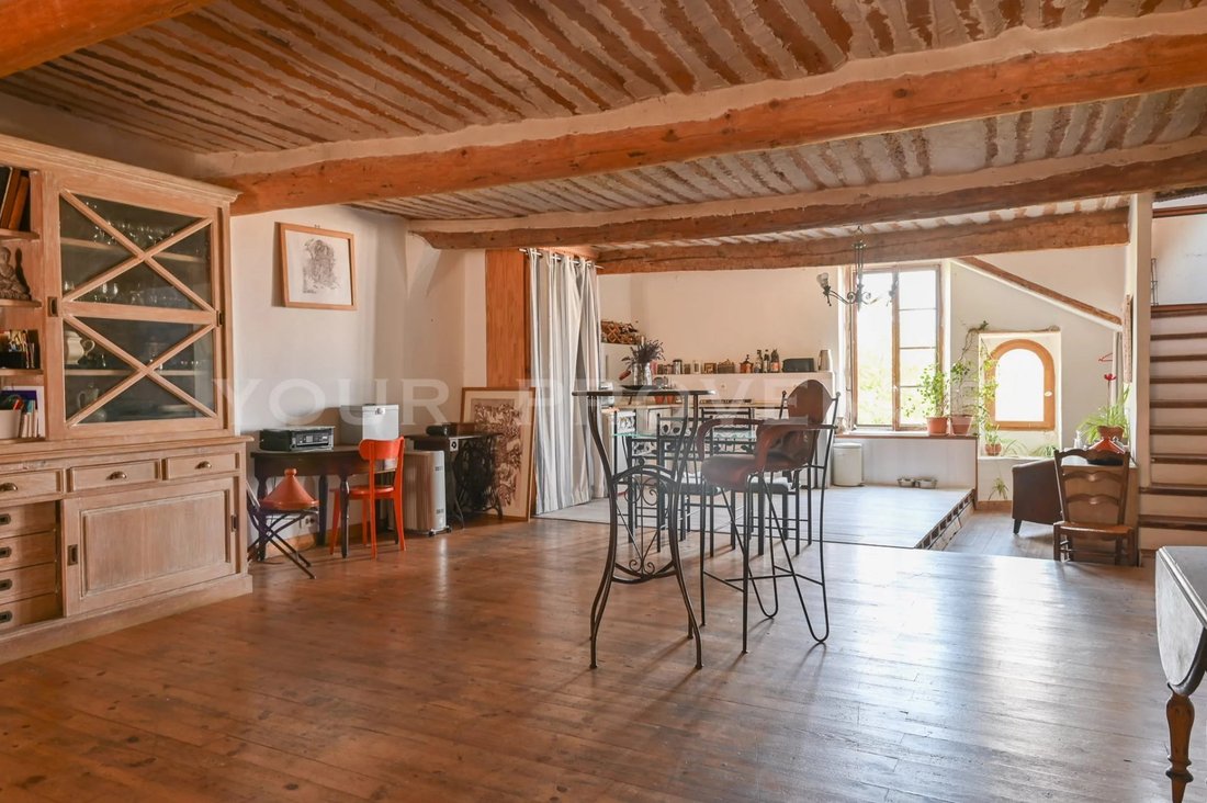 House in Bonnieux, Provence-Alpes-Côte d'Azur, France 2 - 18496971