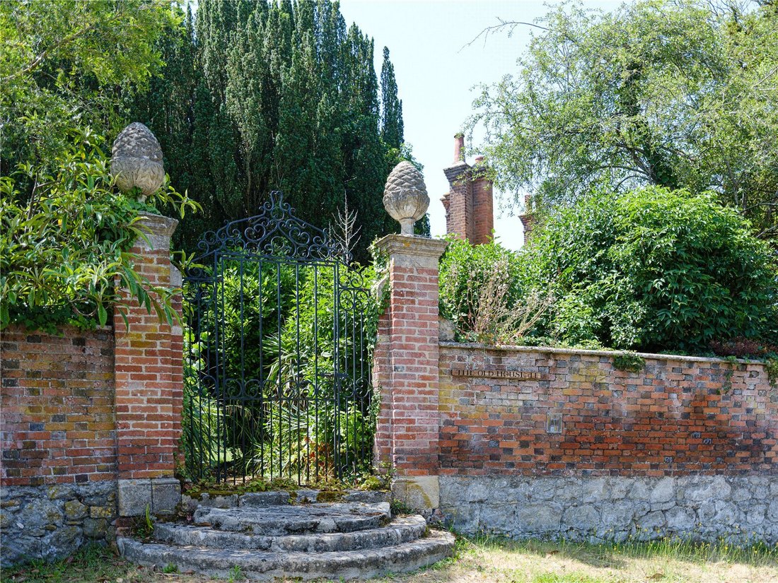 House in Wiltshire, England 2 - 18496886
