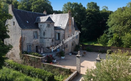 House in Avesnières, Laval, Pays de la Loire 1