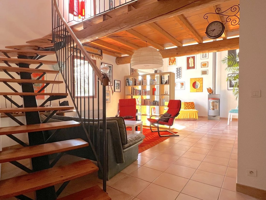 House in Lacoste, Provence-Alpes-Côte d'Azur, France 5 - 18496873