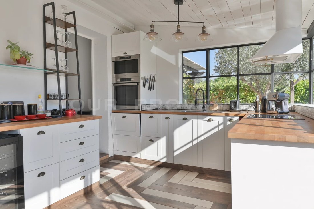 House in Apt, Provence-Alpes-Côte d'Azur, France 4 - 18496931