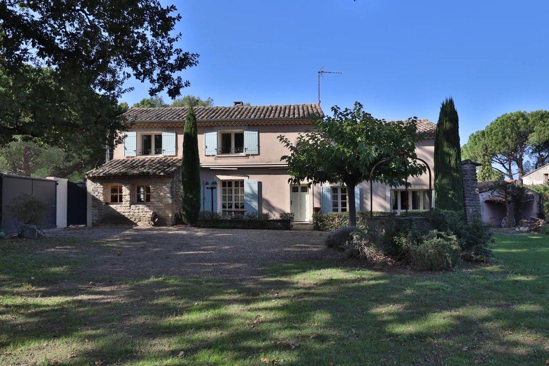House in Robion, Provence-Alpes-Côte d'Azur, France 2 - 18496895