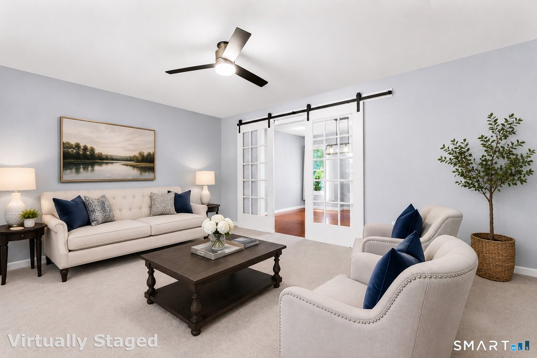 House in Shelton, Connecticut, United States 4 - 18497222