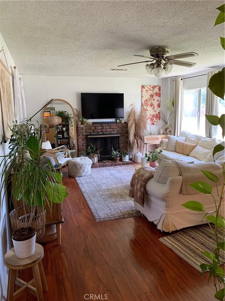 Townhouse in Burbank, California, United States 5 - 18497091