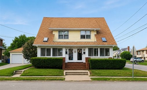 Cranston, Rhode Island, United States 1