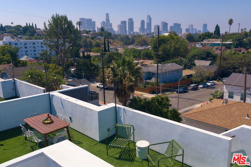 House in Los Angeles, California, United States 5 - 18439161