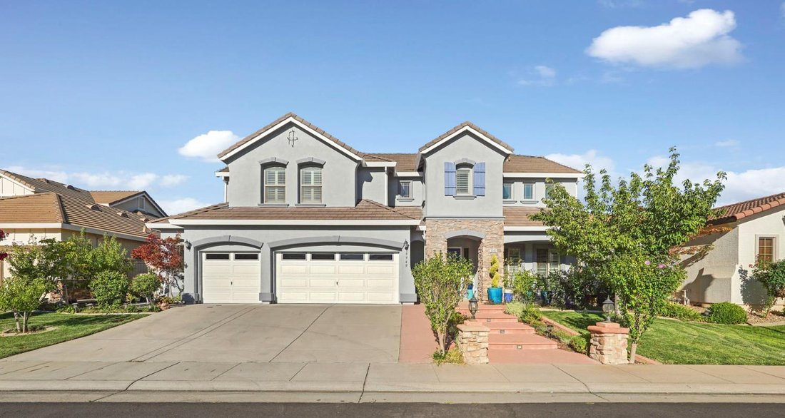 House in Elk Grove, California, United States 3 - 18497167