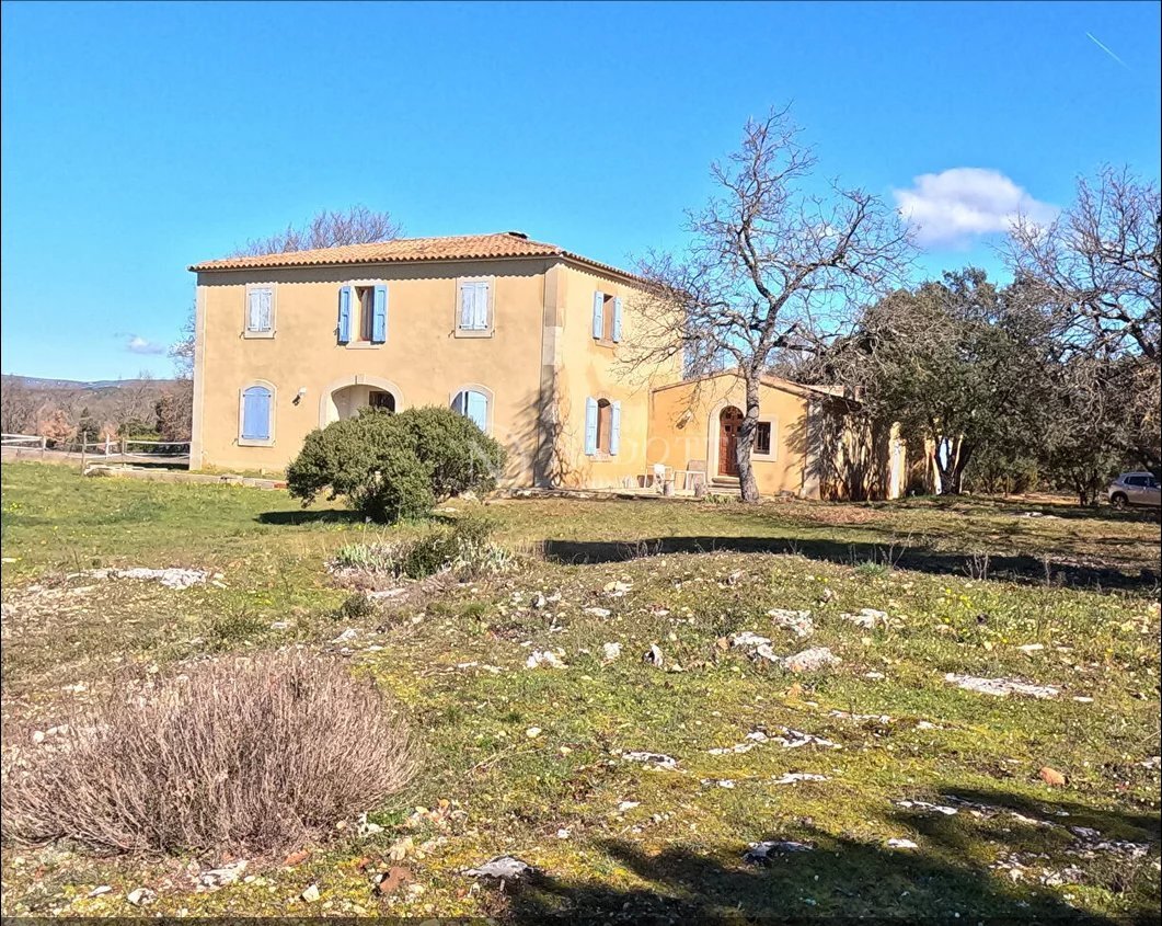 House in Bonnieux, Provence-Alpes-Côte d'Azur, France 1 - 18496969