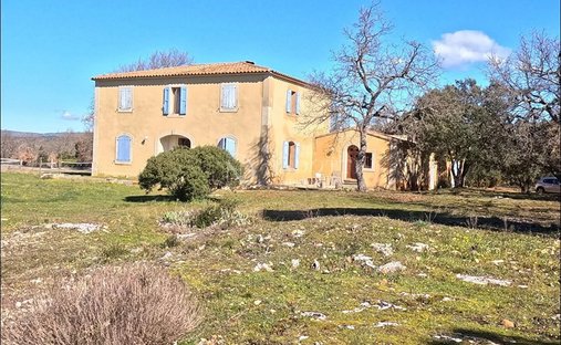 Casa a Bonnieux, Provenza-Alpi-Costa Azzurra, Francia 1