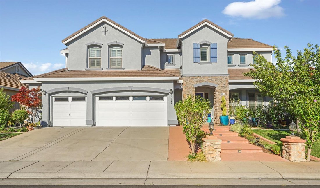 House in Elk Grove, California, United States 4 - 18497167