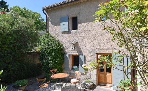 House in Taillades, Provence-Alpes-Côte d'Azur, France 1