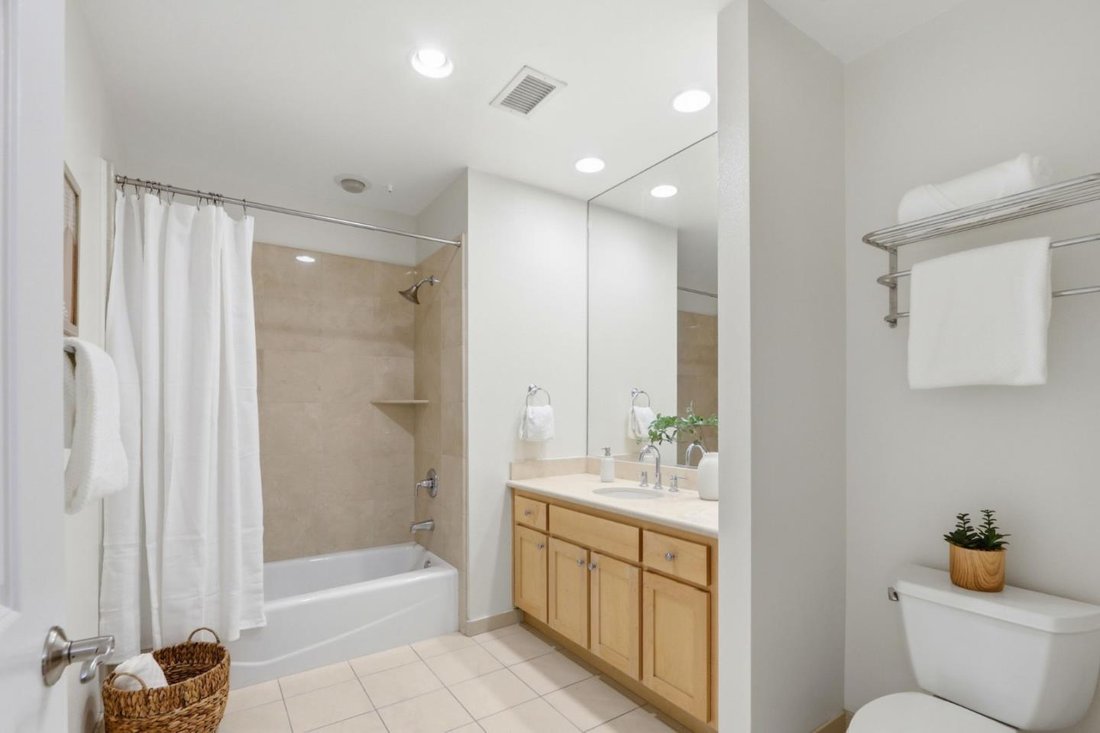Condo in Campbell, California, United States 5 - 18496677