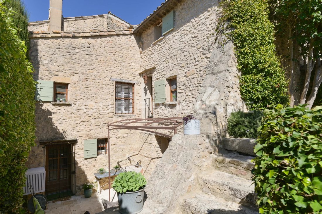 House in Lagnes, Provence-Alpes-Côte d'Azur, France 1 - 18496956