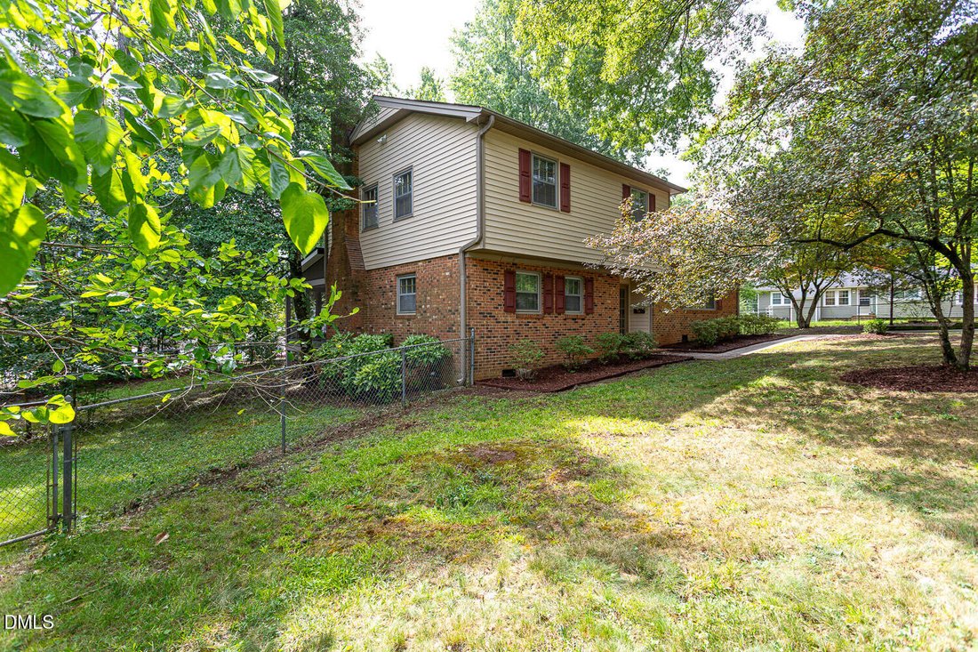House in Cary, North Carolina, United States 4 - 18497461