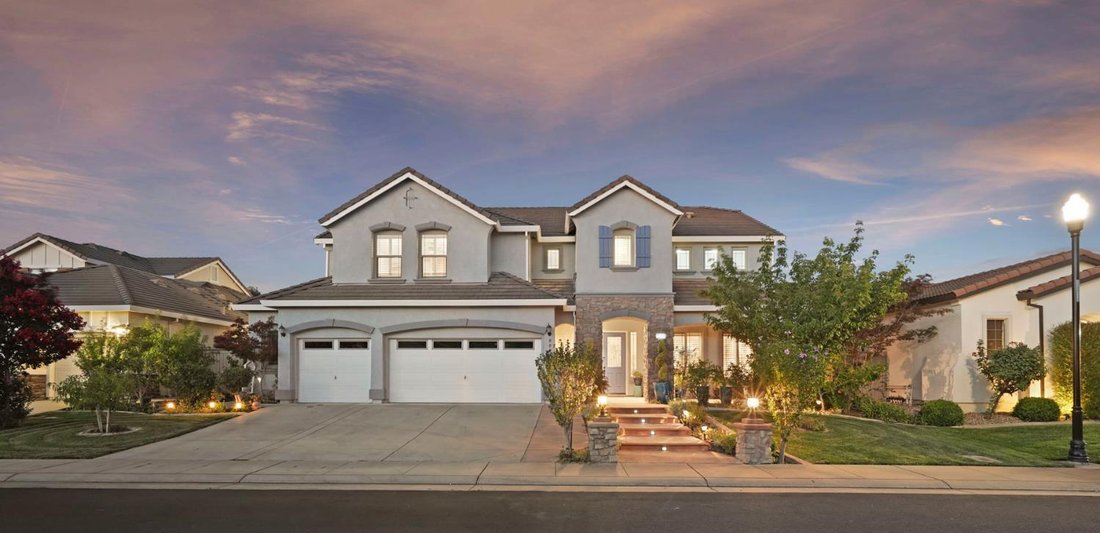 House in Elk Grove, California, United States 1 - 18497167