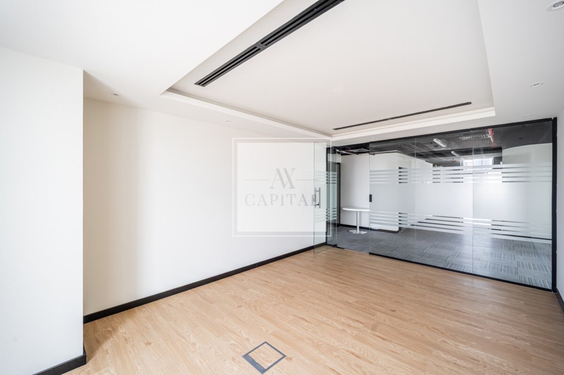 JLT / Jumeirah Lakes Towers, Dubai, United Arab Emirates 3 - 18497547