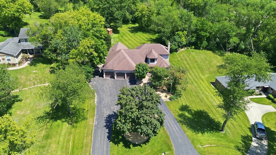 House in Wauconda, Illinois, United States 2 - 18496947