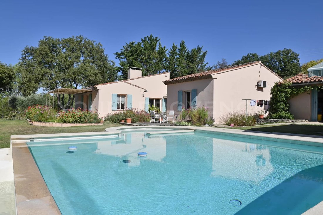House in Goult, Provence-Alpes-Côte d'Azur, France 5 - 18496885