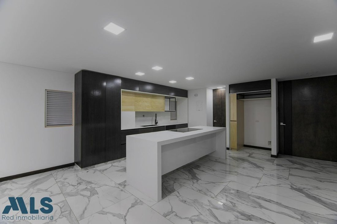 Apartment in Medellín, Antioquia, Colombia 4 - 18497637