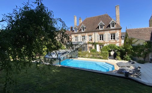 House in La Merilière - Hôpital Saint Louis, L'Aigle, France 1