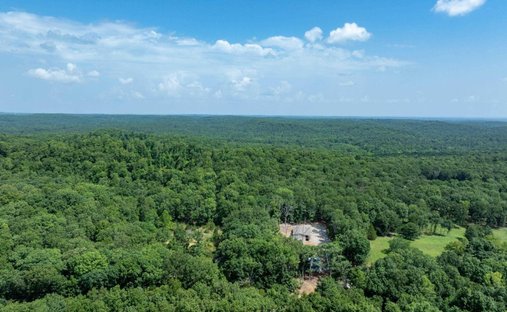 Land in Cave City, Arkansas, United States 1