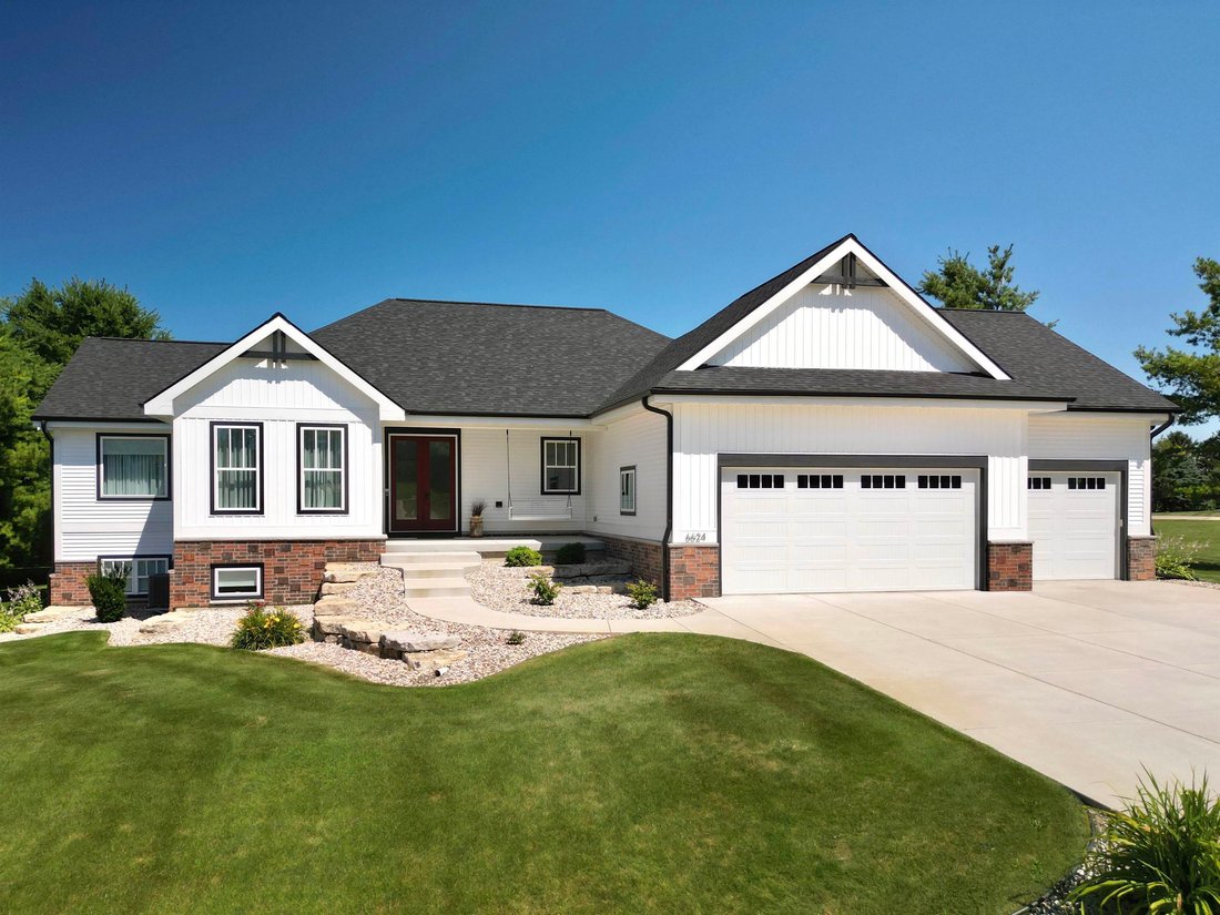 House in Sun Prairie, Wisconsin, United States 1 - 18496990