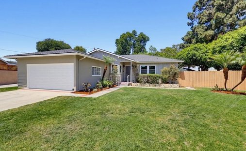 House in Signal Hill, California, United States 1