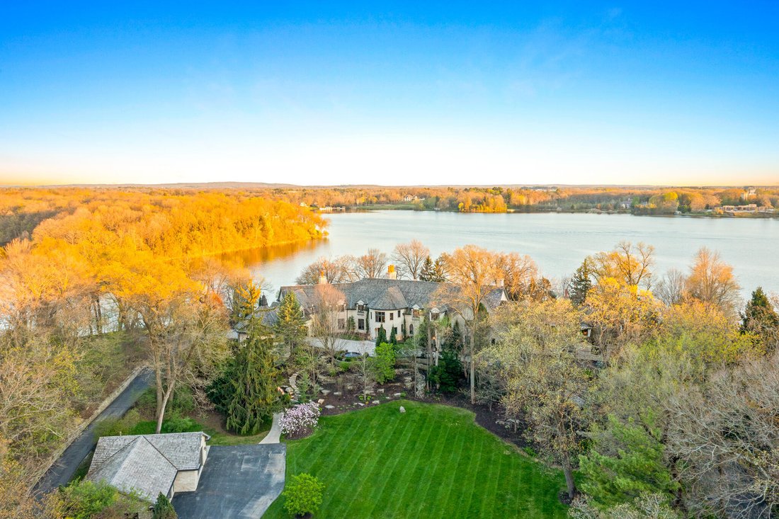 House in Okauchee Lake, Wisconsin, United States 5 - 18497233