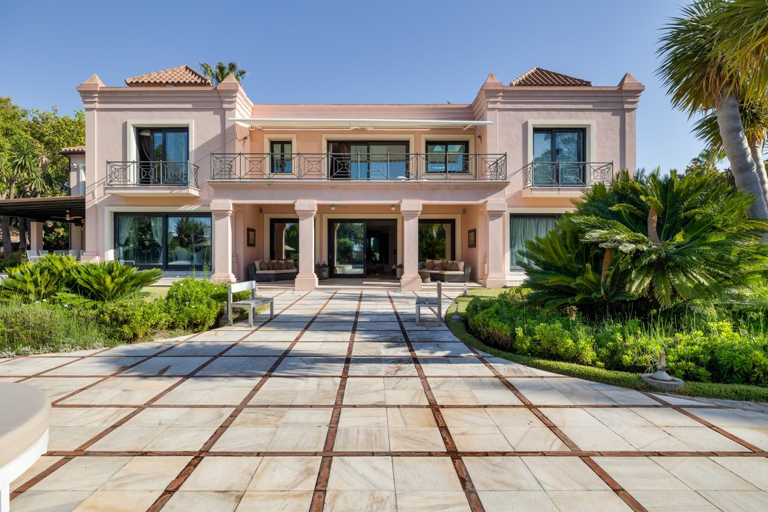 Villa in Estepona, Andalusia, Spain 2 - 18489271