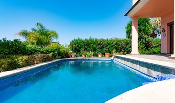 Villa in Estepona, Andalusien, Spanien 1