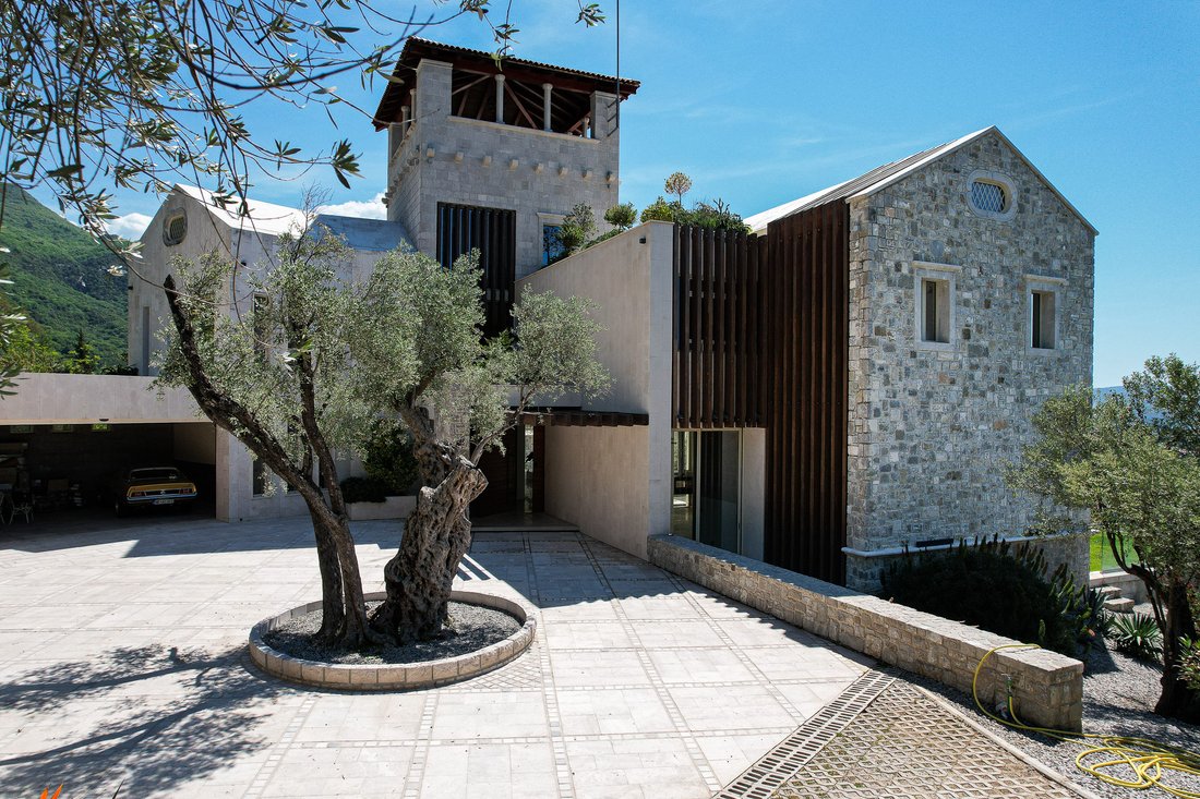 Villa in Tivat, Tivat Municipality, Montenegro 4 - 18237281