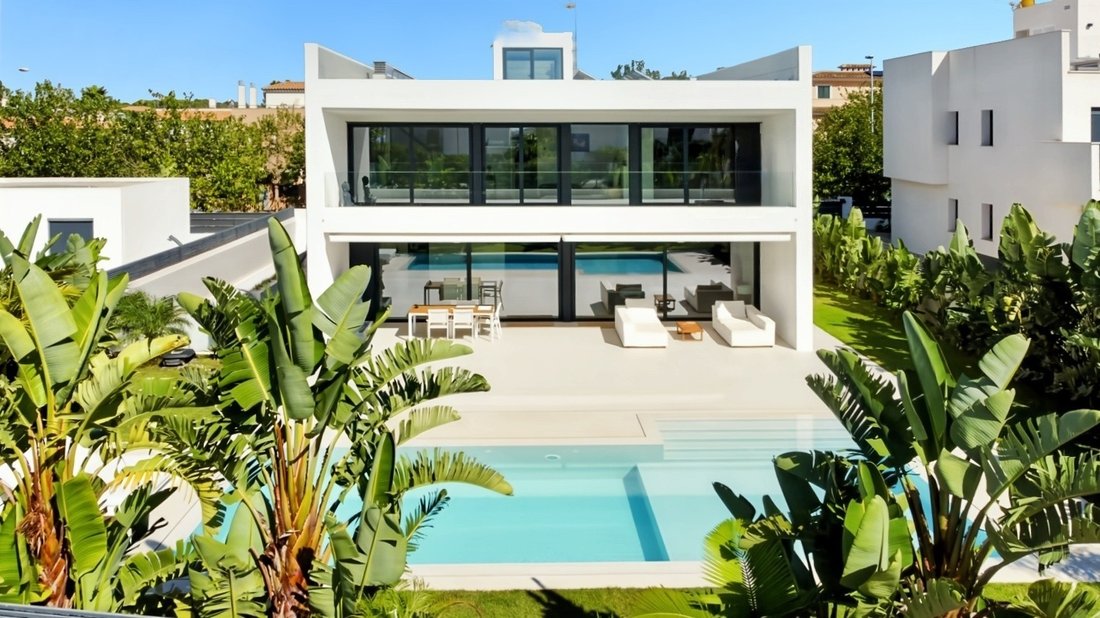 Villa in Llucmajor, Balearic Islands, Spain 1 - 18498564