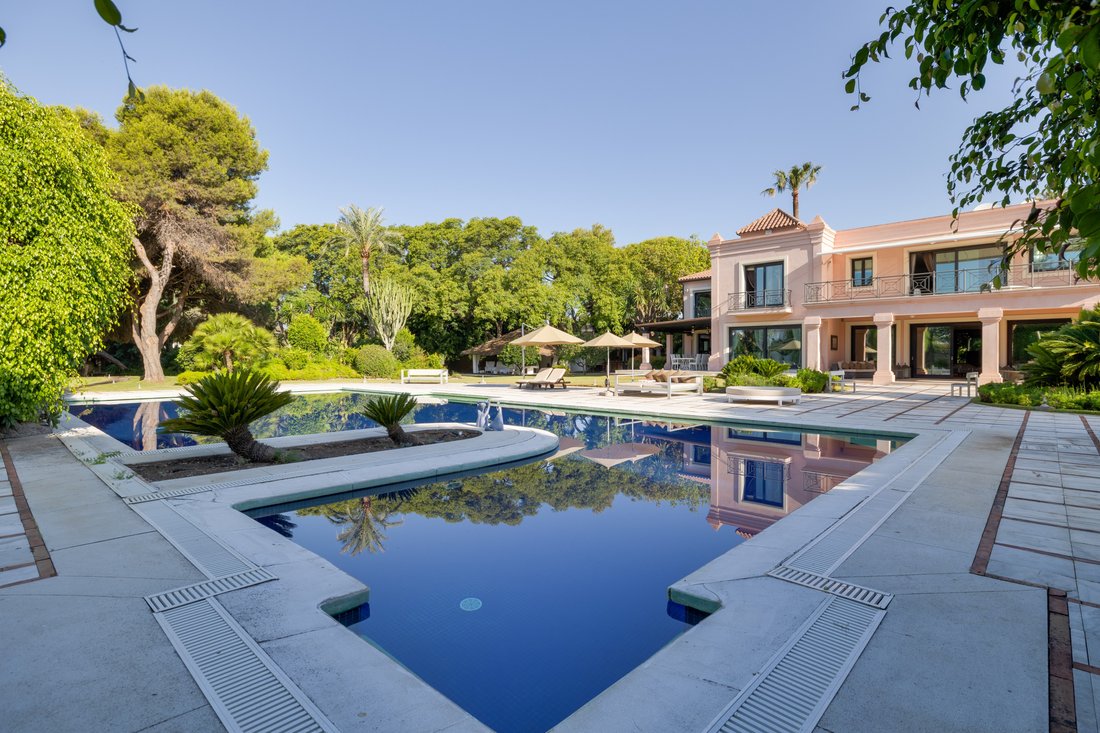 Villa in Estepona, Andalusia, Spain 5 - 18489271