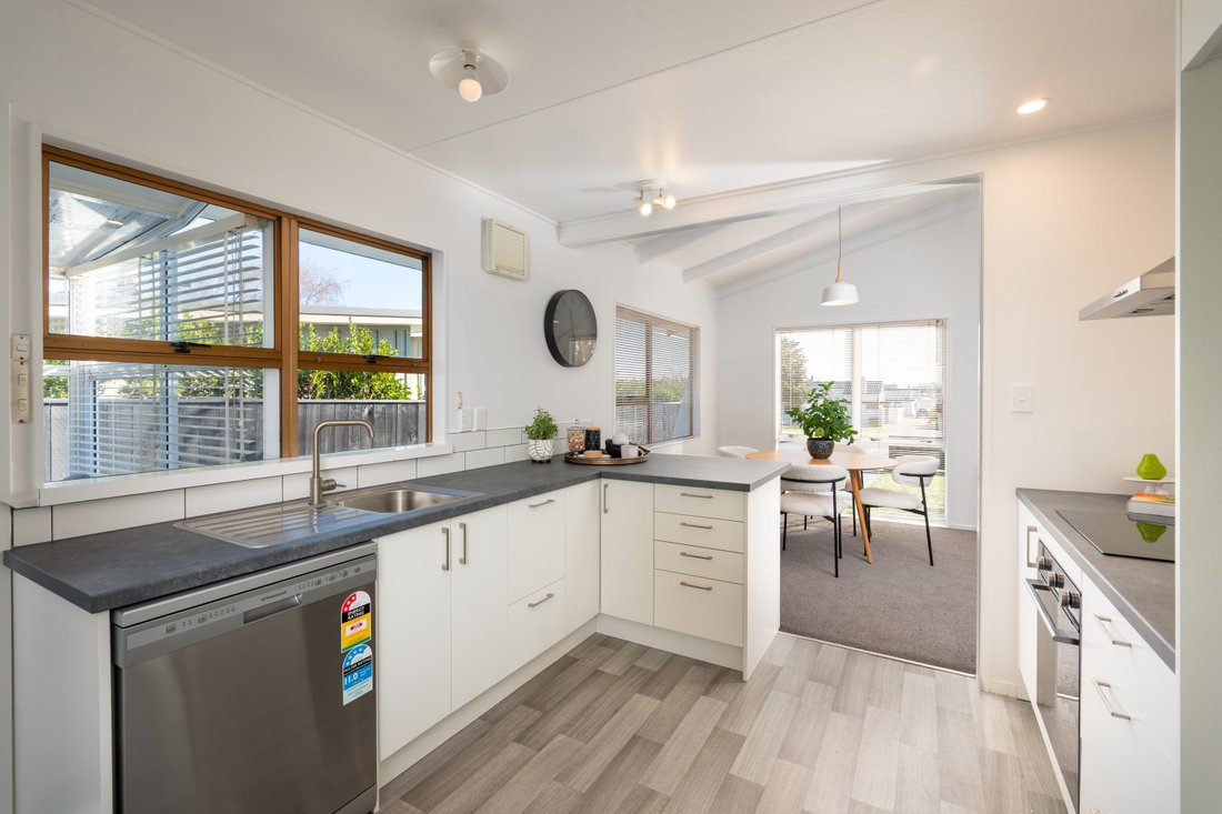 Townhouse in Havelock North, Hawke's Bay, New Zealand 4 - 18497725
