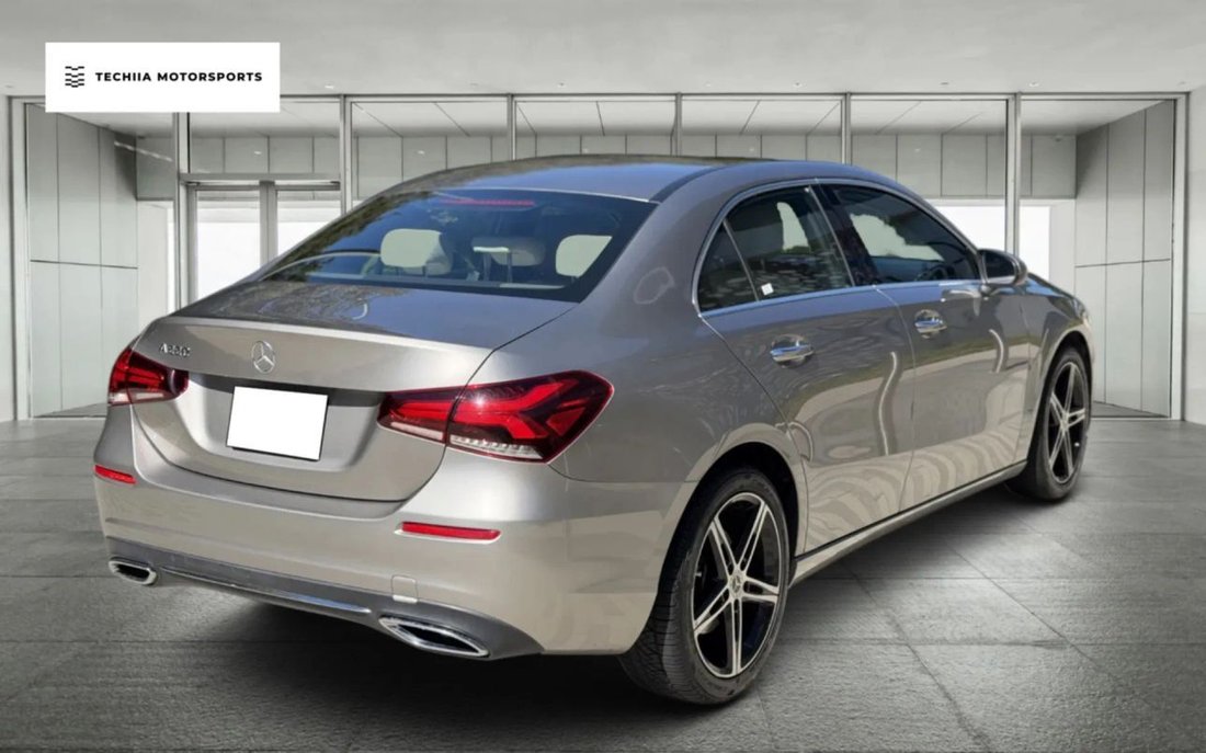Sedan in Inglewood, CA, United States 4 - 18497968