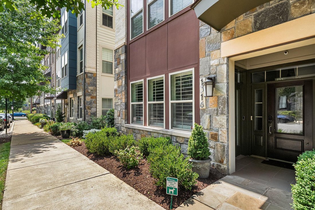 Casa a Arlington, Virginia, Stati Uniti 2 - 18497952