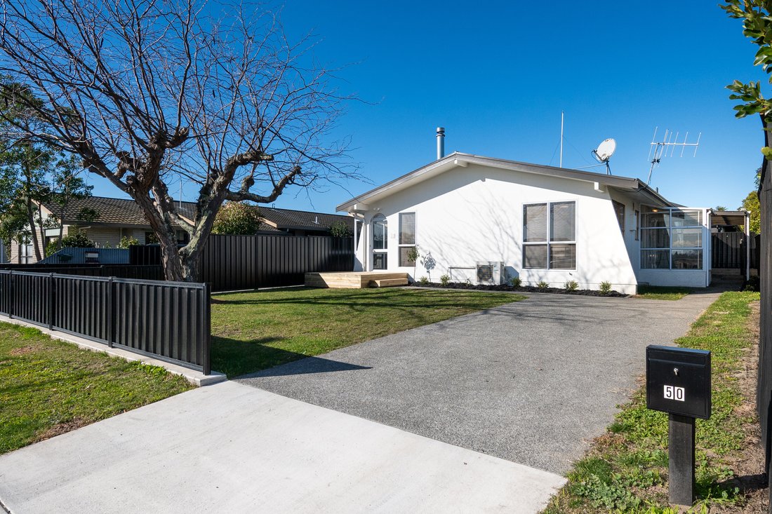 Townhouse in Havelock North, Hawke's Bay, New Zealand 1 - 18497725