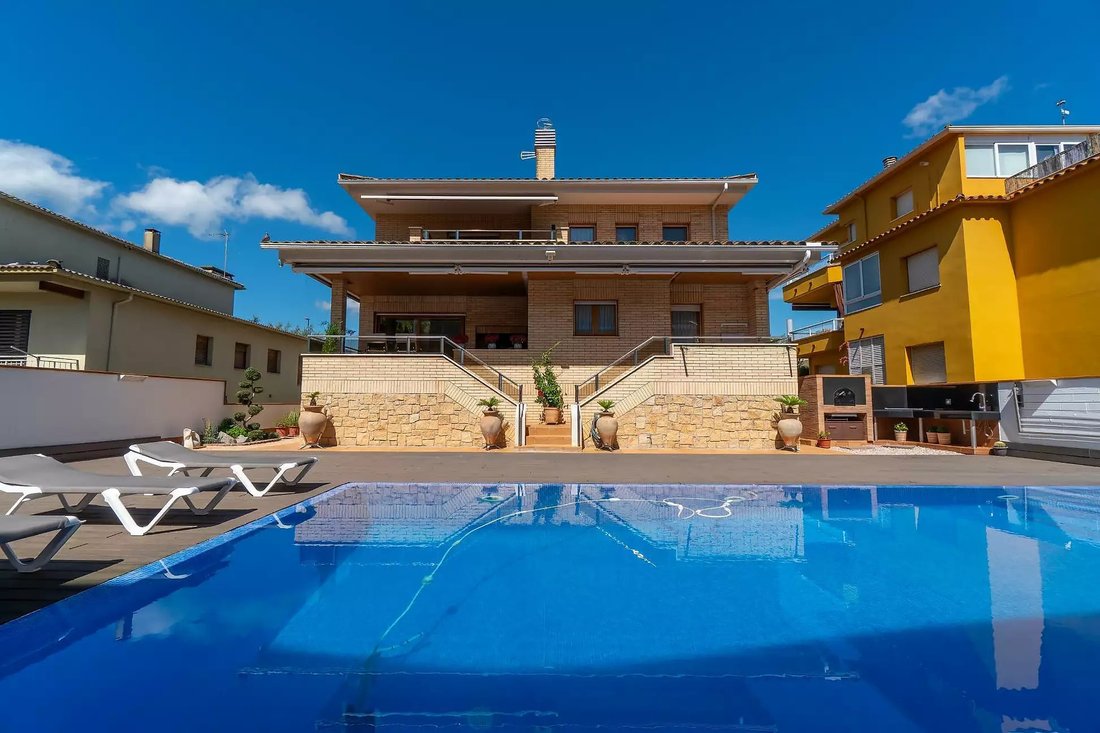 Chalet in Banyoles (District), Banyoles, Spain 4 - 18497848