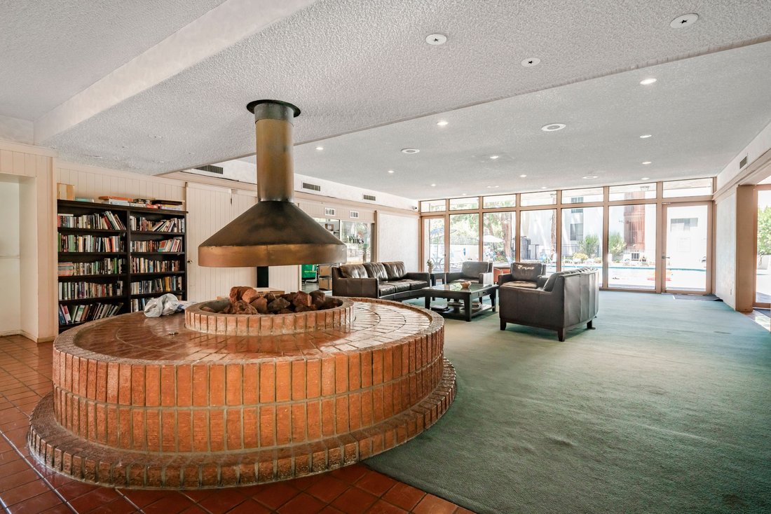 Condo in Los Angeles, California, United States 4 - 18497734