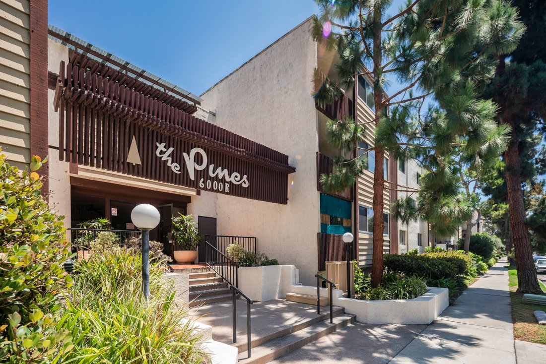 Condo in Los Angeles, California, United States 3 - 18497734