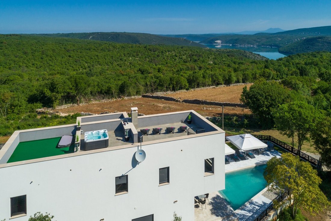 Villa in Rakalj, Istria County, Croatia 2 - 18497924