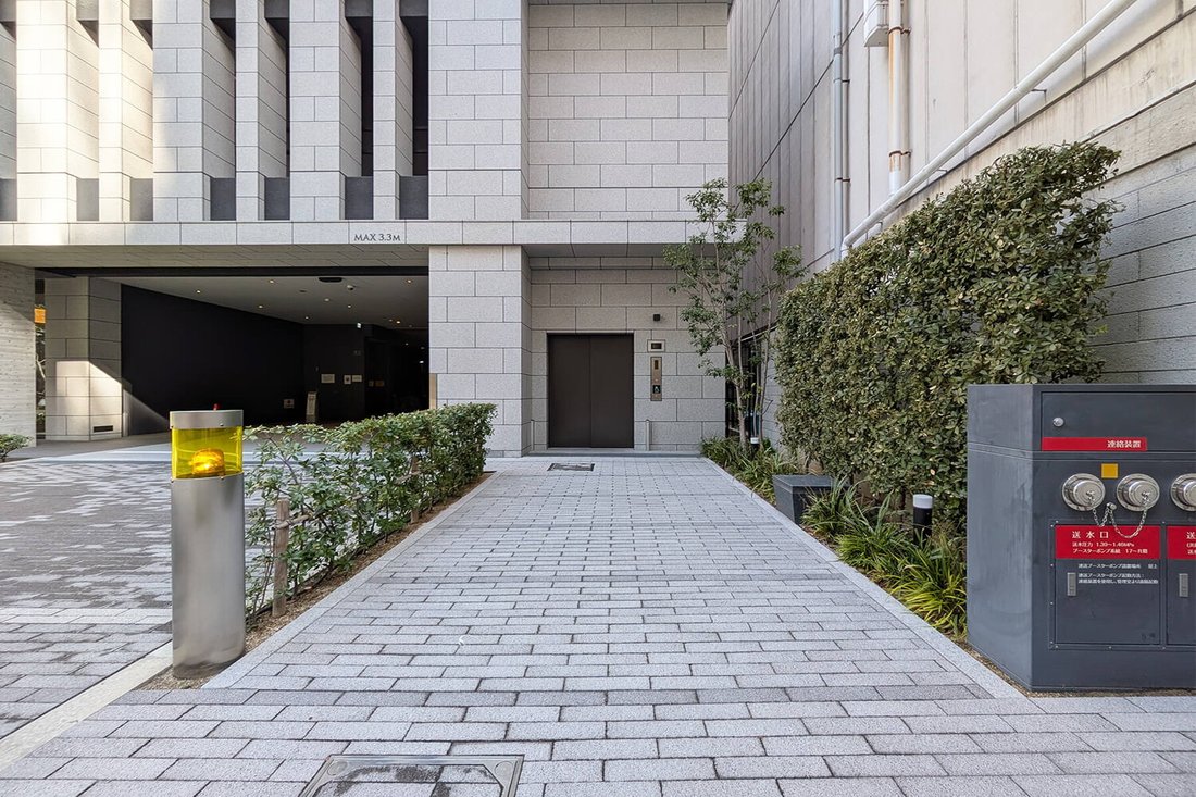 Condo in Osaka, Osaka, Japan 5 - 18497776